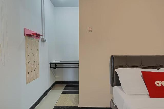 Super Oyo Capital O 3198 Sukomanunggal Inn Surabaya Luaran gambar